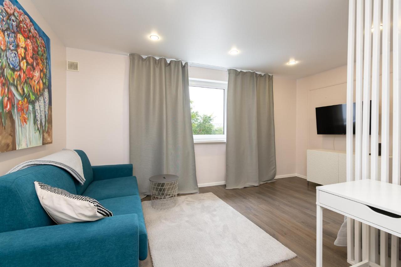 Cozy Stylish Studio Apartment With Free Parking By Centralapartments Tallin Exterior foto