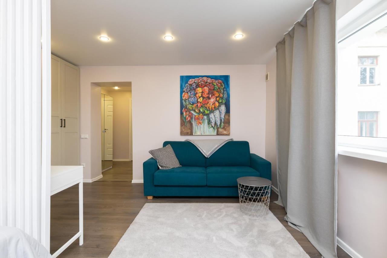Cozy Stylish Studio Apartment With Free Parking By Centralapartments Tallin Exterior foto